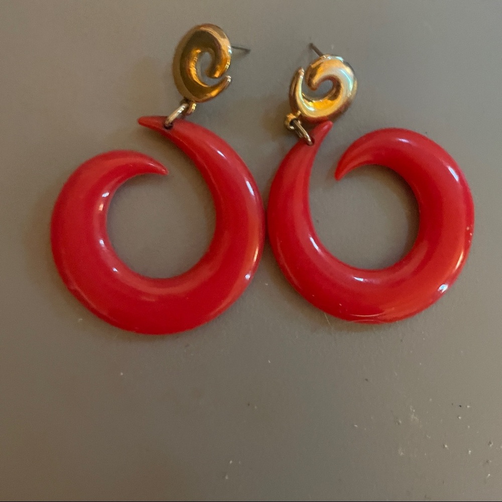 Woman’s Earrings